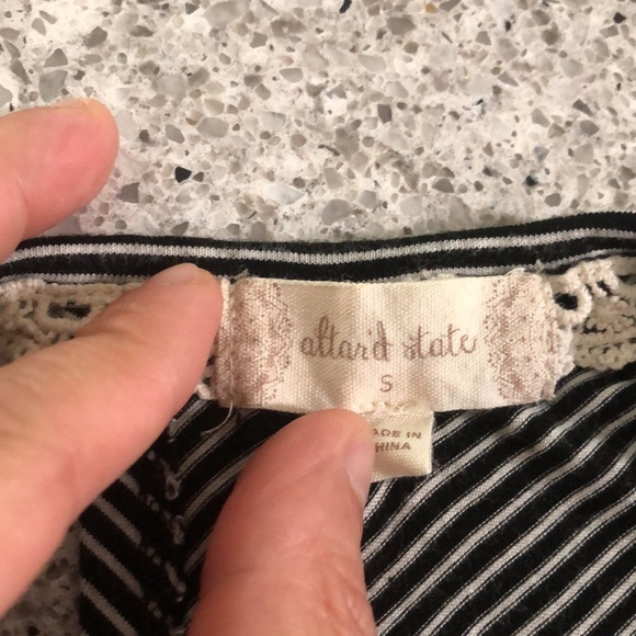 {Altar'd State} Black And White Striped Keyhole Back Tee - Picture 6 of 8